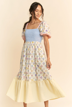 Load image into Gallery viewer, Floral Bouquet Puff Sleeve Tiered Dress