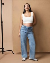 Load image into Gallery viewer, Relaxed Wide Leg Maternity Jeans