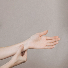 Load image into Gallery viewer, Pregnancy Nausea Relief Bands