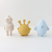 Load image into Gallery viewer, Space Bath Toy Set