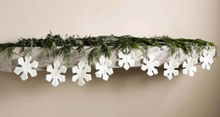 Load image into Gallery viewer, Snowflake Garland