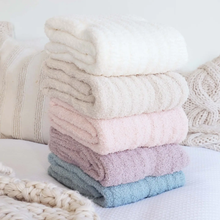 Load image into Gallery viewer, Cuddlelane™ Luxe Blankets
