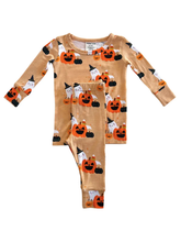 Load image into Gallery viewer, Halloween PJ Set

