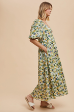 Load image into Gallery viewer, Danbury Floral Maxi
