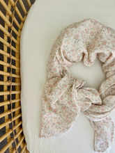 Load image into Gallery viewer, Bamboo Muslin Lola Swaddle
