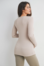 Load image into Gallery viewer, Skylar Ribbed Henley
