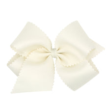 Load image into Gallery viewer, King Scalloped Edge Bow

