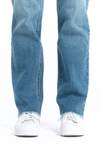 Load image into Gallery viewer, Samuel Relaxed Straight Leg Jean
