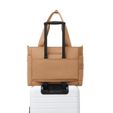 Load image into Gallery viewer, Wade Diaper Tote

