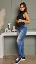 Load image into Gallery viewer, Viviana Maternity Jean
